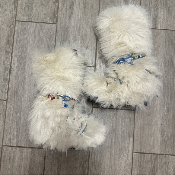 Free People Apres All Day Fur Boots US 8.5 - Picture 2 of 4